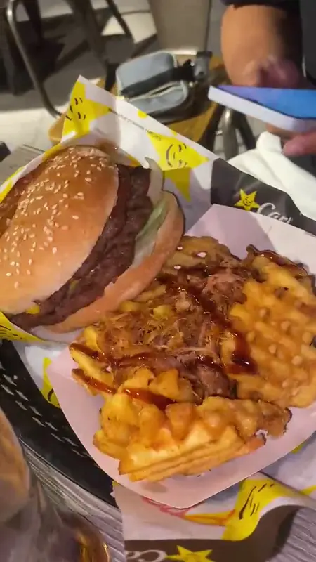 Carl’s Jr. — foto 2