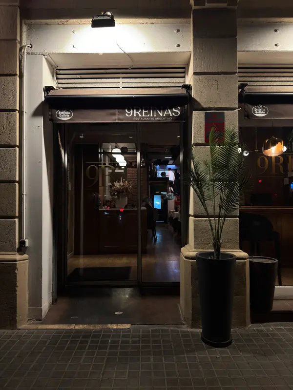 9 Reinas — foto 4