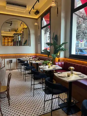 Tribeca Bistro