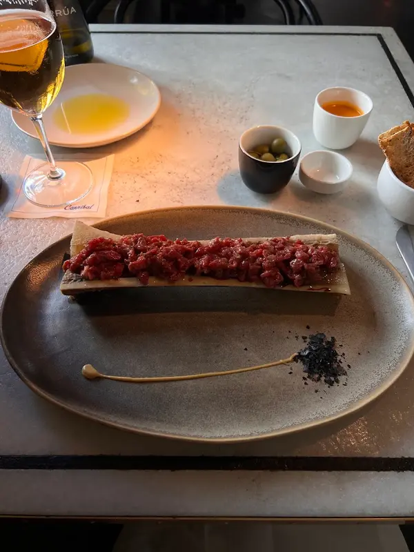 Cannibal Raw Bar — foto 4