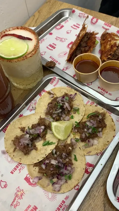 Mami Tacos Birrieria — foto 2