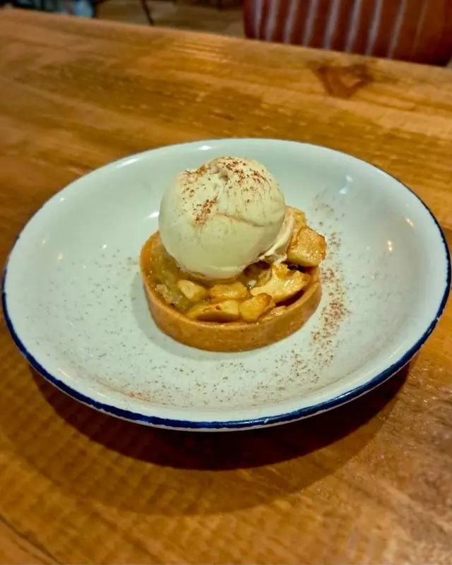 Tartaleta fina de manzana
