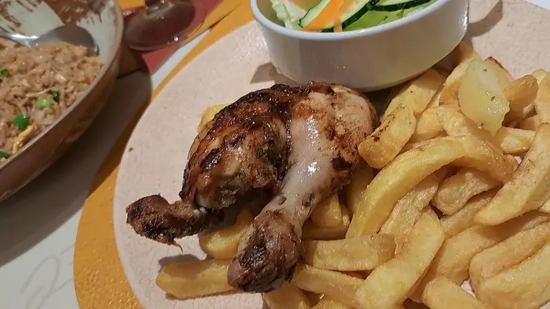 HUMO Goya Pollos a la Brasa by Jhosef Arias — foto 2