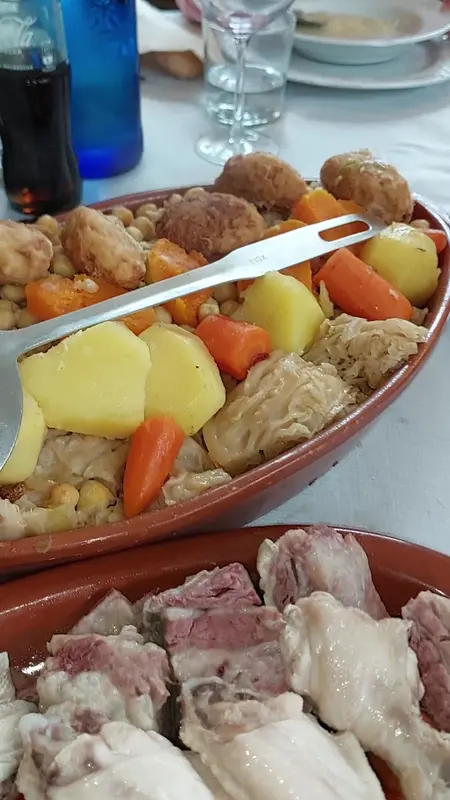 Restaurante Puerta Bisagra - Cocido Madrileño — foto 2