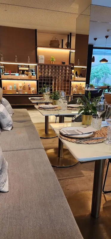 Arado Grocery & Restaurant — foto 3