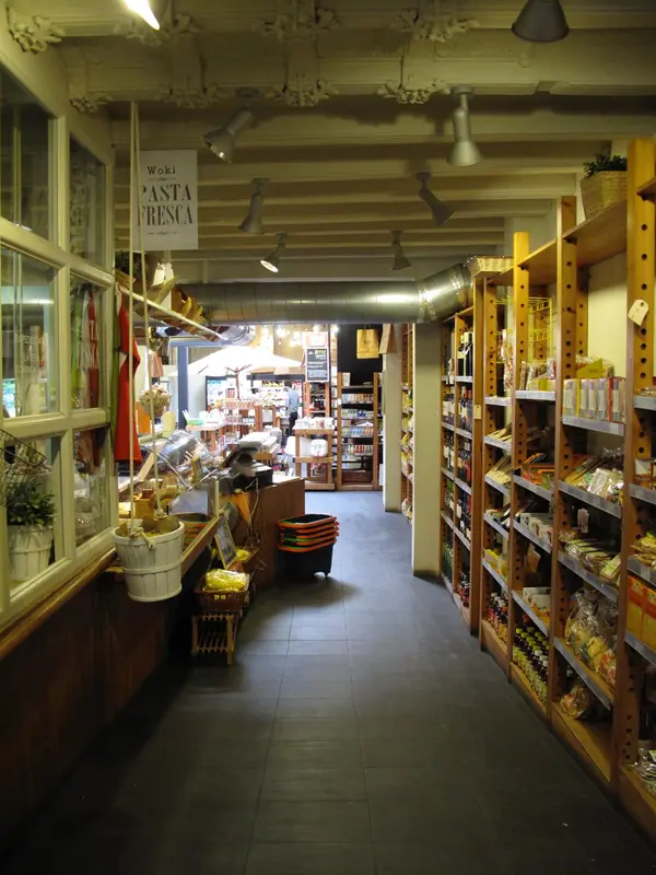 Woki organic market