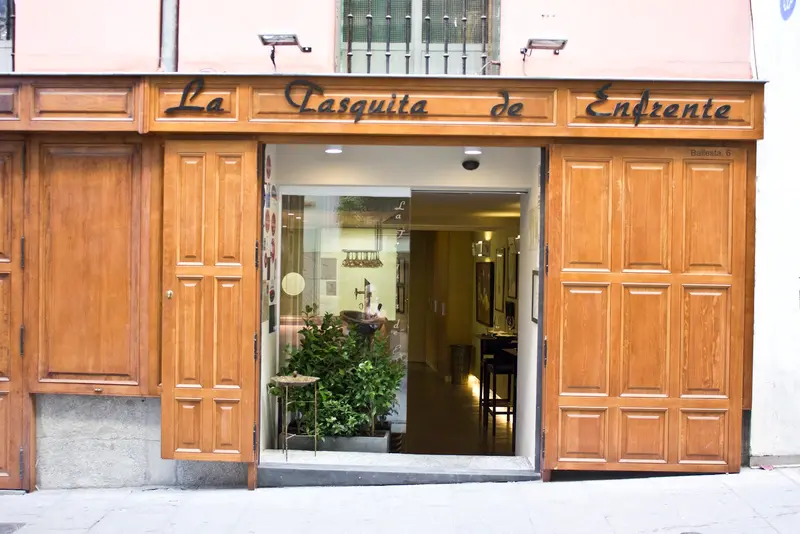 La Tasquita de Enfrente