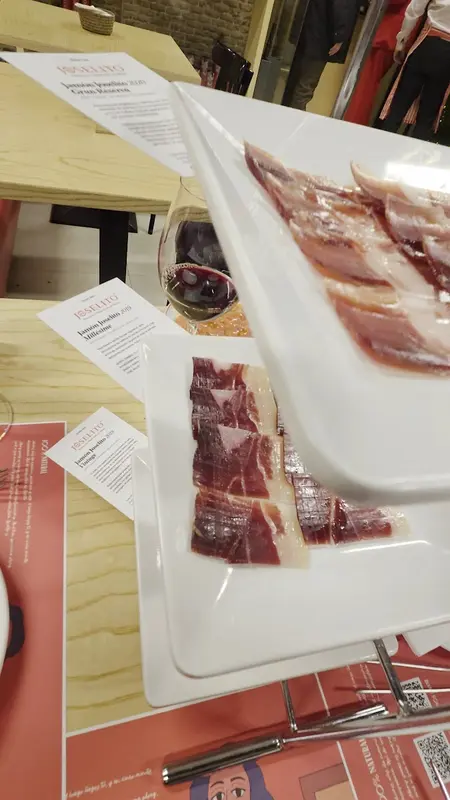 Joselito's Velázquez — foto 2